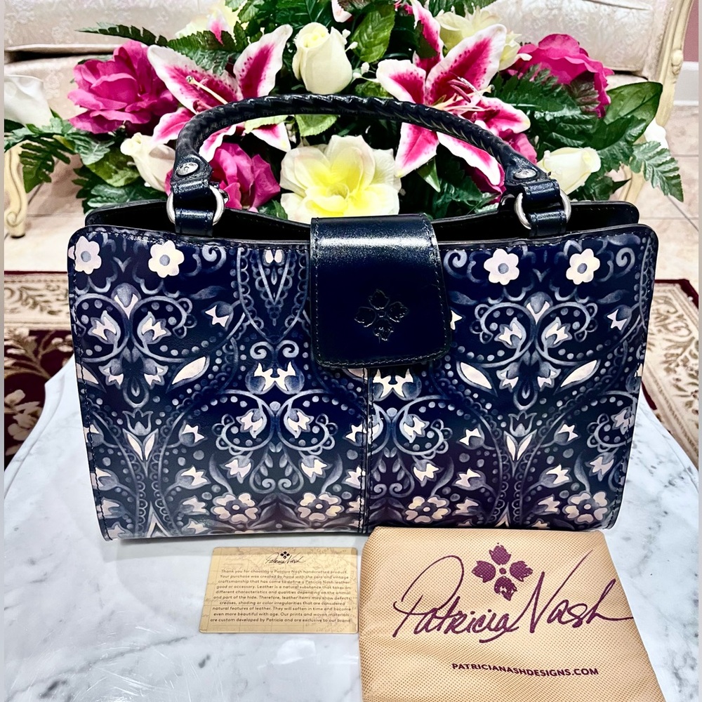Patricia Nash Rienzo Blue and Cream floral Satchel bag.